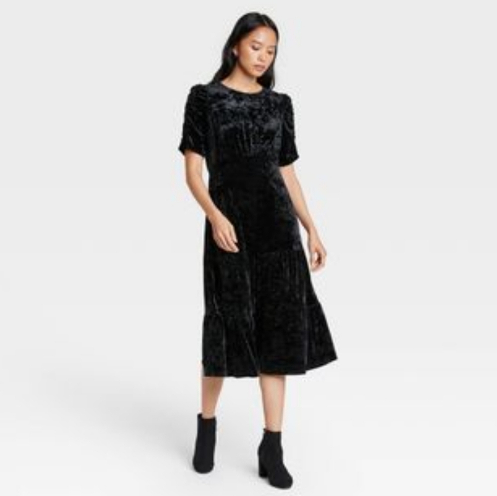 Who What Wear Black Velvety Ruffled Dress S
